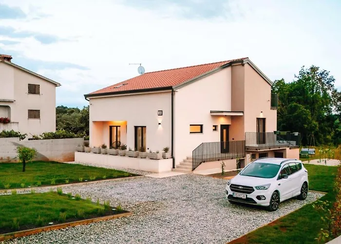 Beautiful Casa Vitale With Pool In Tinjan Villa Rakovci