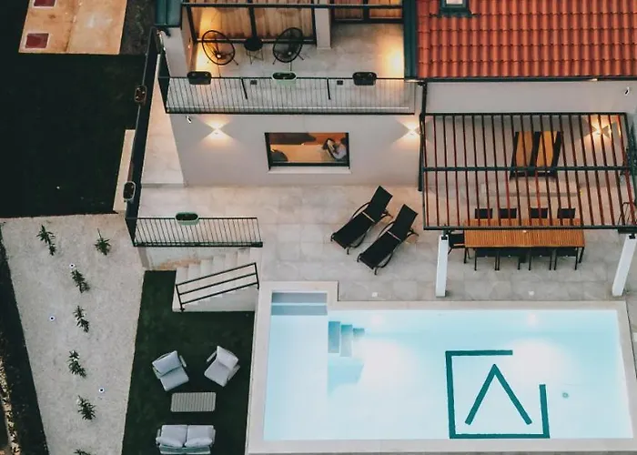 Beautiful Casa Vitale With Pool In Tinjan * Rakovci